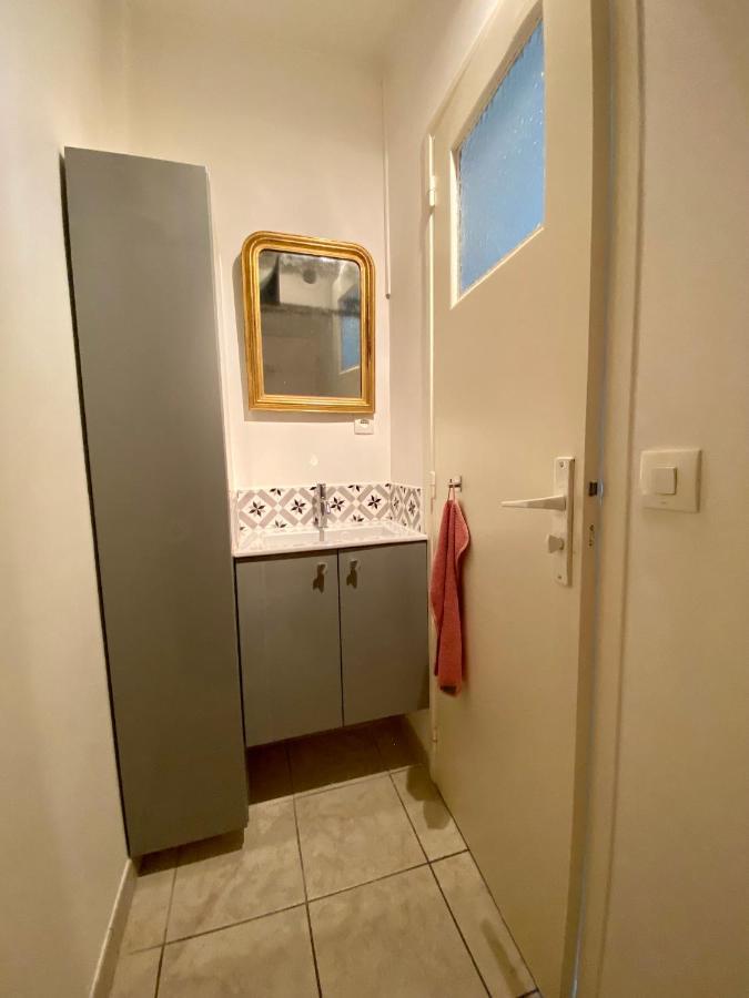 Chez Virginie : Appartement Lumineux Au Calme. Fréjus Exterior foto